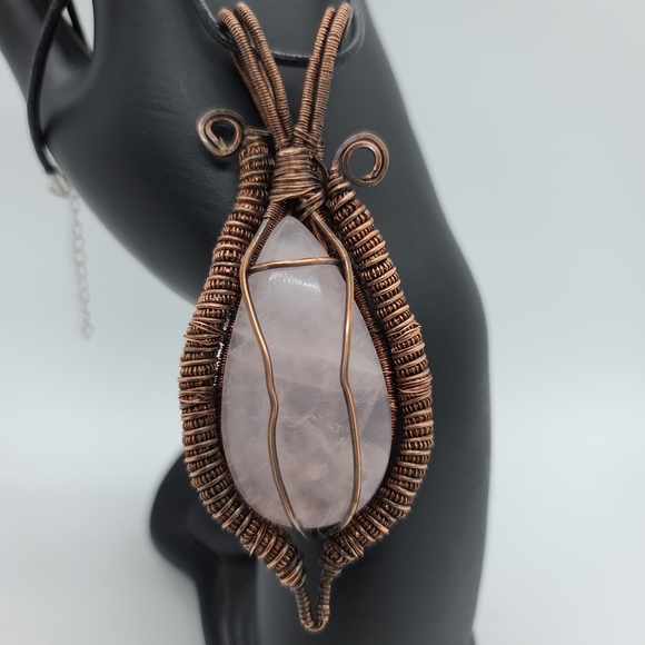 π₯³ Host Pick Rose Quartz Pendant by Vailenπ₯³ - Picture 5 of 7